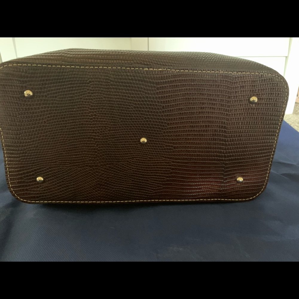 Dooney & Bourke large Barlow embossed tote - Picture 12 of 12